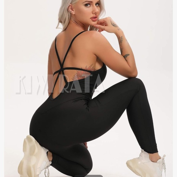 Black full length backless bodysuit - Picture 3 of 3